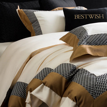 Elegant Black Gold 1000TC Egyptian Cotton Bedding Set - Luxurious and Modern Design